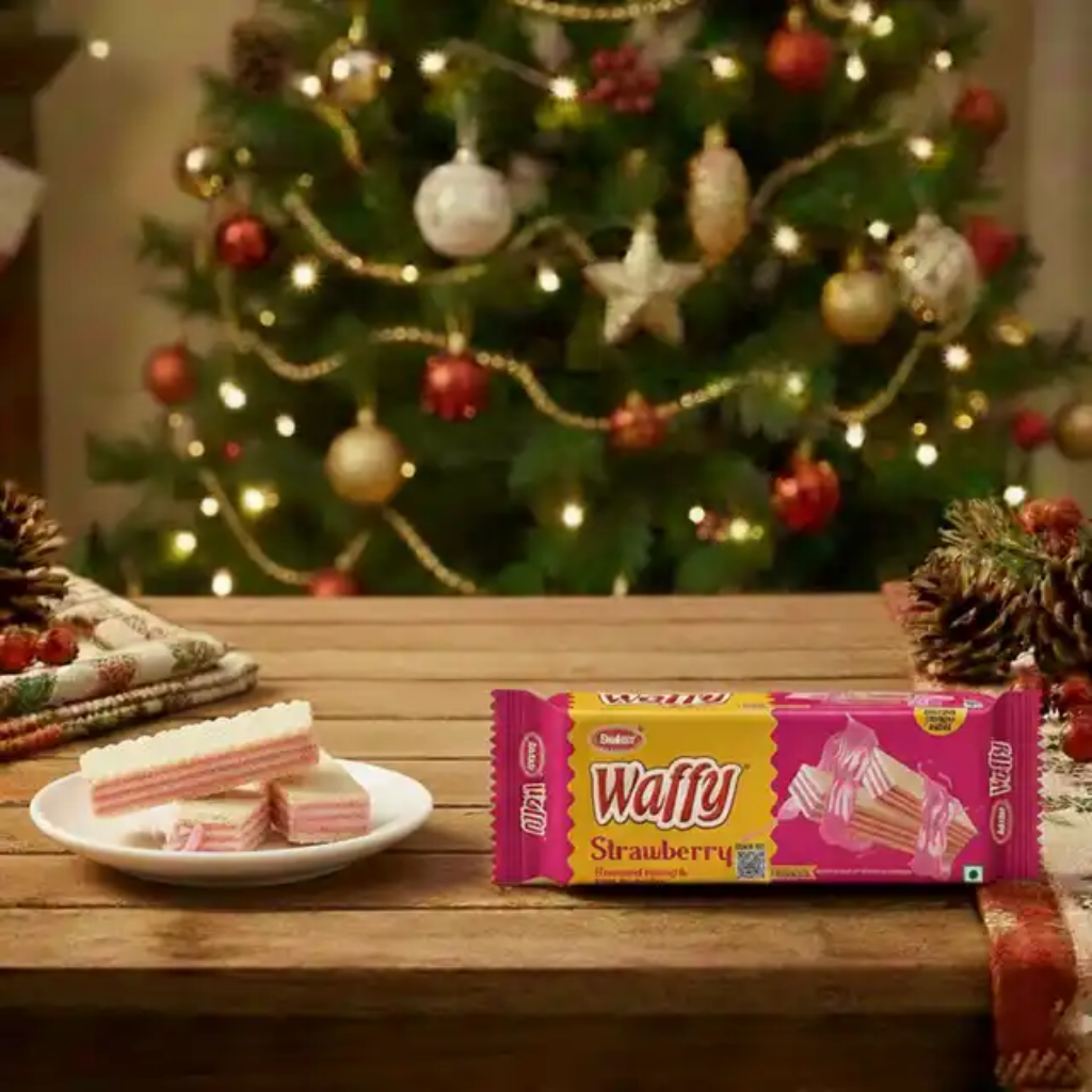 Dukes Waffy Strawberry Flavoured Wafers, 55 g - Image 3